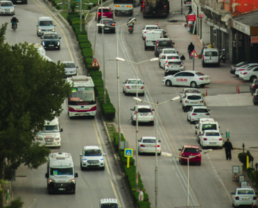 Spalinowy, hybrydowy czy elektryk? Jaki model wybrać w 2026?