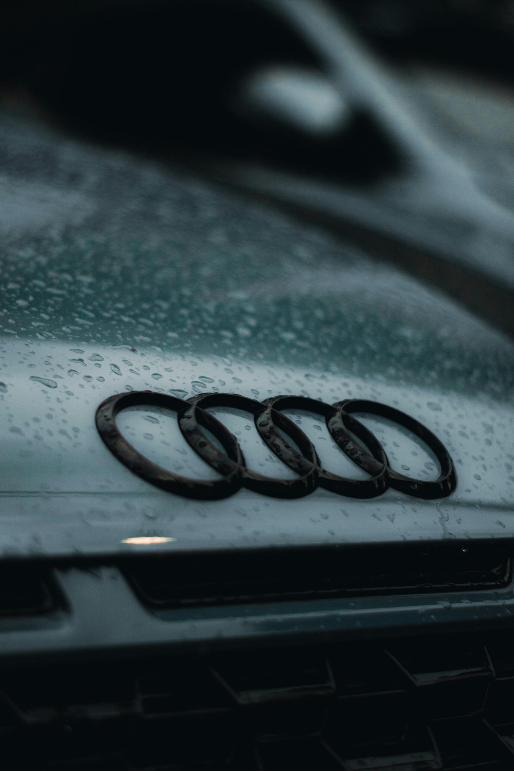Jak sprawdzić kod lakieru w Audi? Kompletny poradnik dla właścicieli samochodów 2026